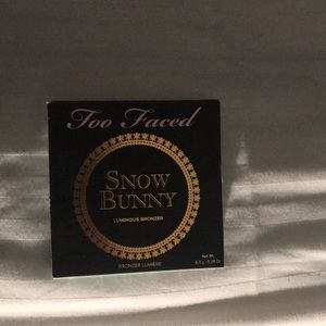 Too Faced Snow Bunny Luminous Bronzer
